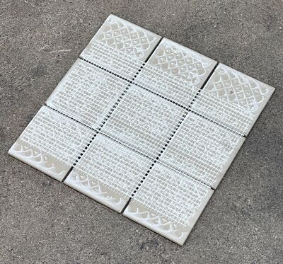 1 m2 grå/hvide vægflise 10x10 cm