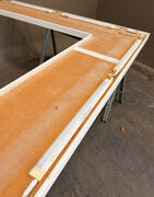 Corian bordplade med vask og hylder Corian bordplade med vask og hylder