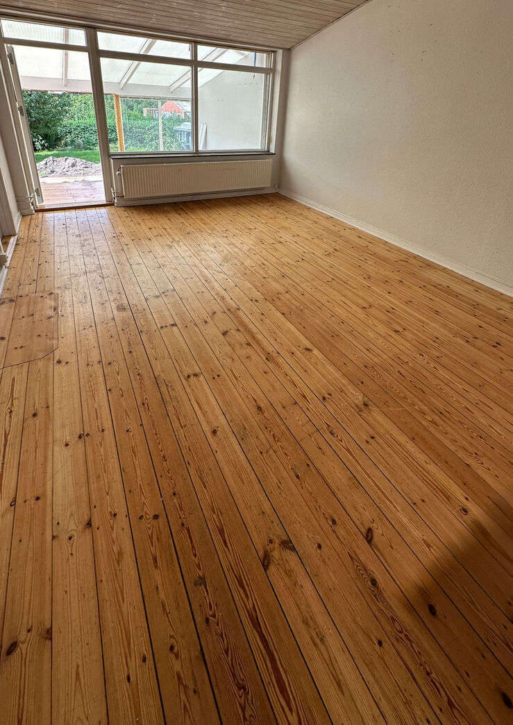 Brugte gulvbrædder i fyr, 21m2, 11,5cm