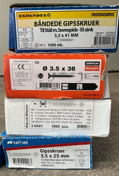 Samlet parti båndede gipsskruer 4 pakker