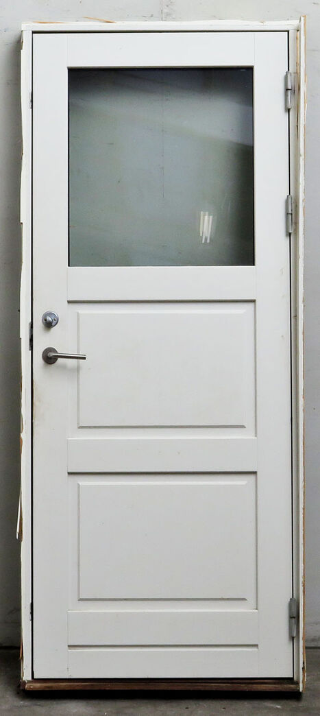 Yderdør med karm/med skade