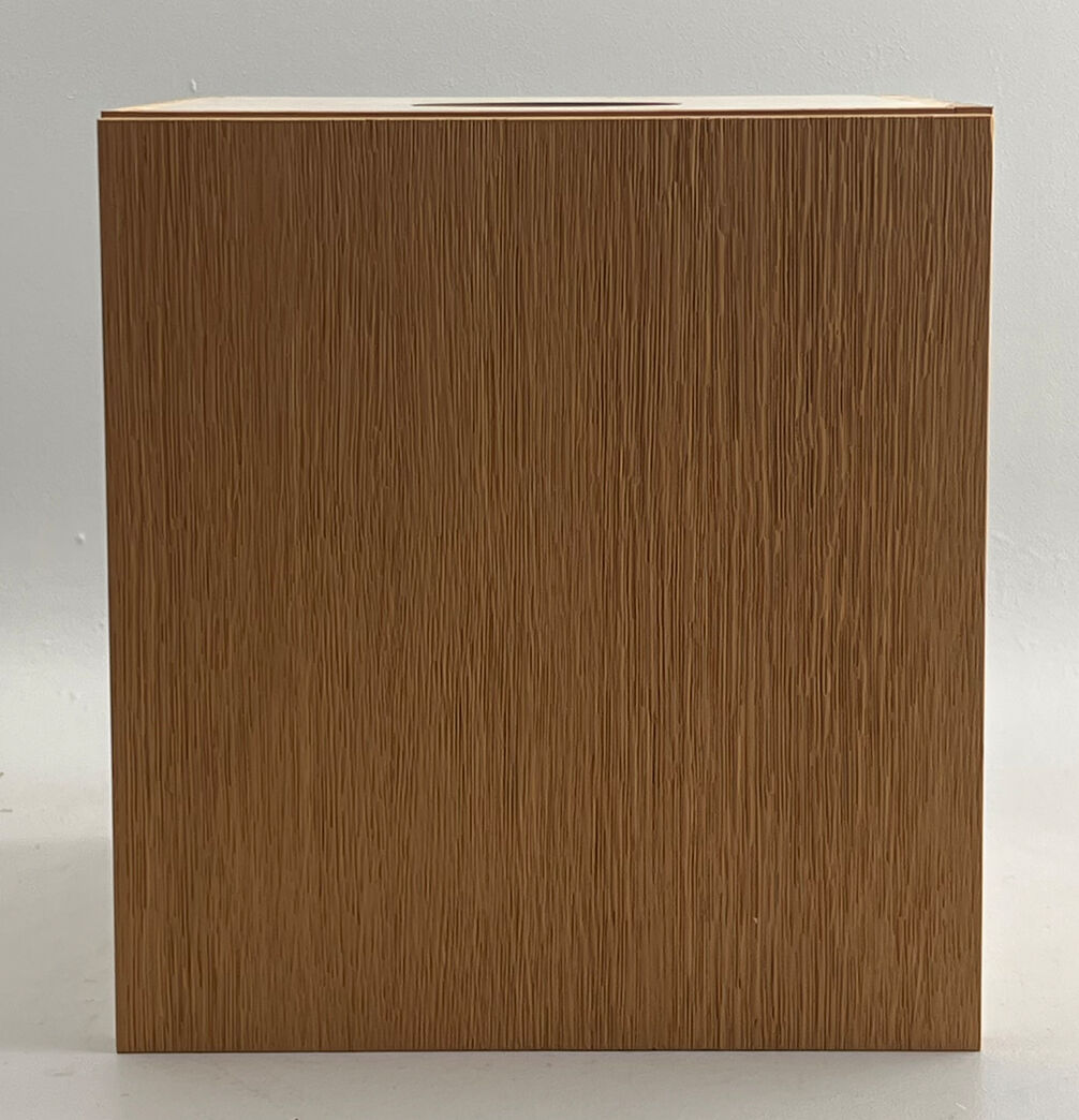 Skab 40 x 40 x 40 cm