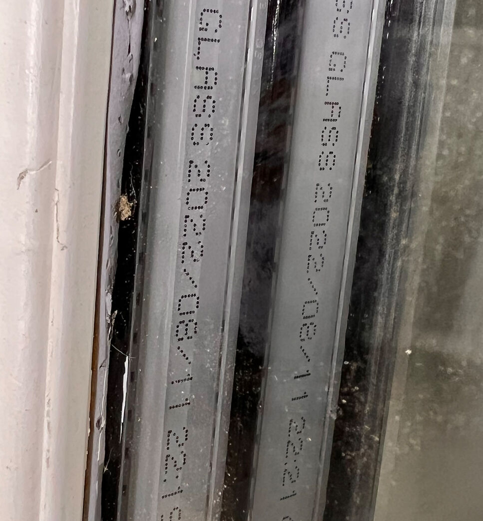 Termovindue i bondehusstil