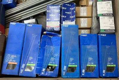 Bolte, møtrikker og skiver