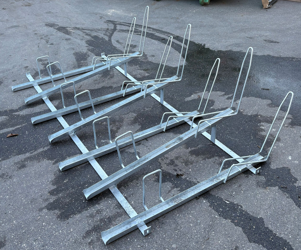 Cykelstativ til 14 cykler i 2 etager