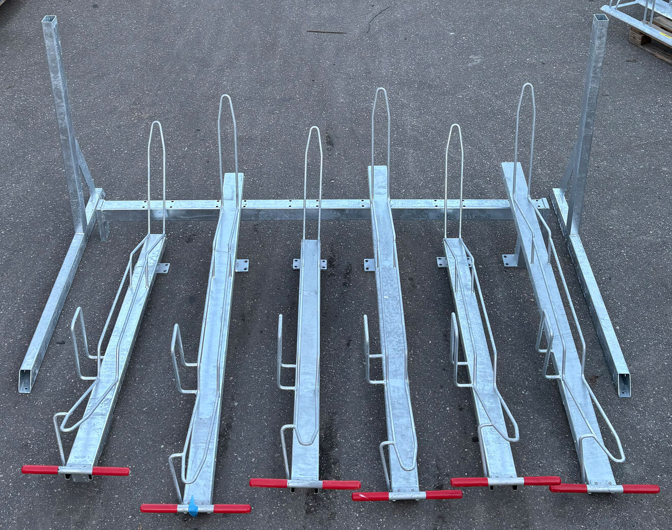 Cykelstativ med udtræk - 7 cykler - Overetagen