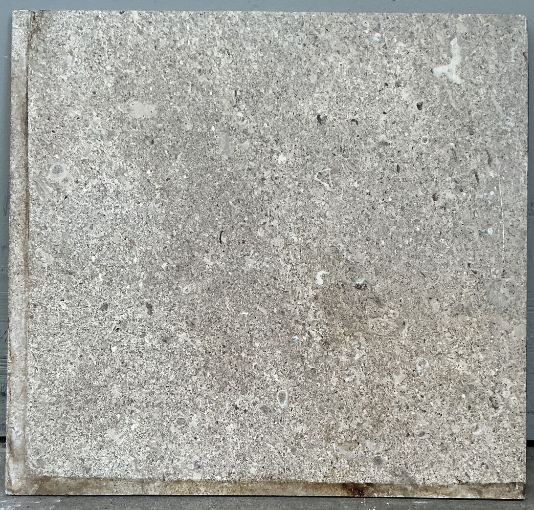 Terrazzo hjørneplade fra 60'er køkken 66,4x62,2cm