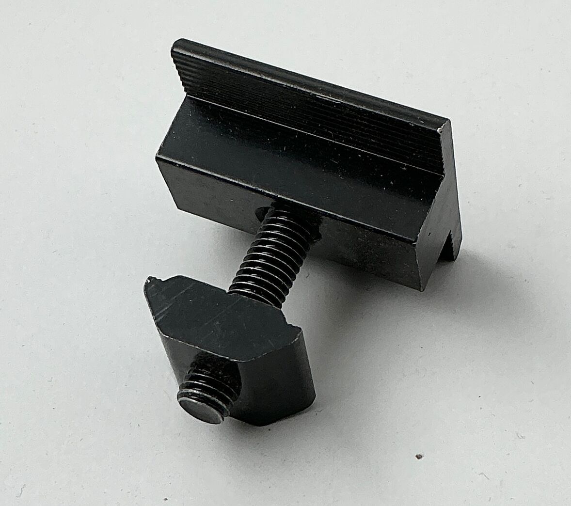 15 stk Solar mellem klemme til 30 mm paneler – sort