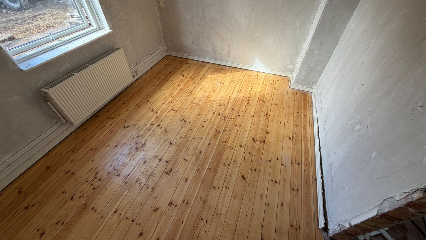 Brugte gulvbrædder i fyr, 22,5 m2, 11,3 cm