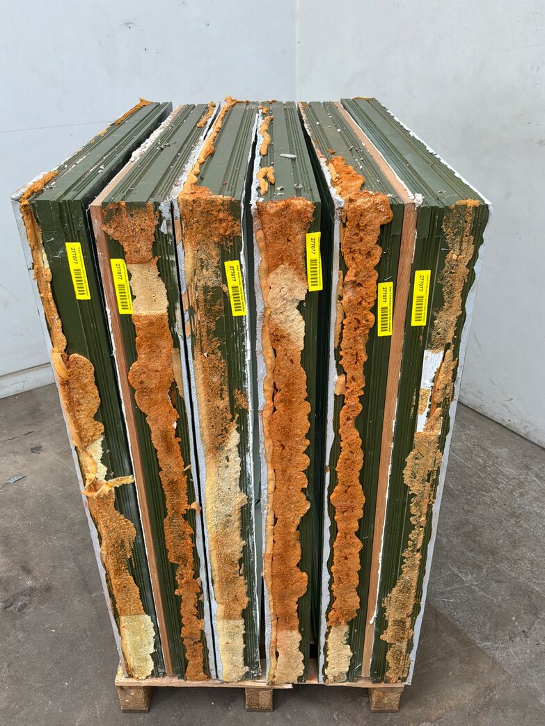 Grønt Termovindue 119x132 m/alu vandnæse