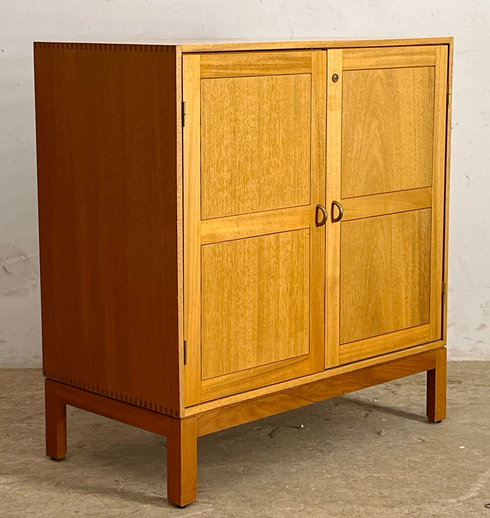 Hvidt & Mølgaard skab for minibar
