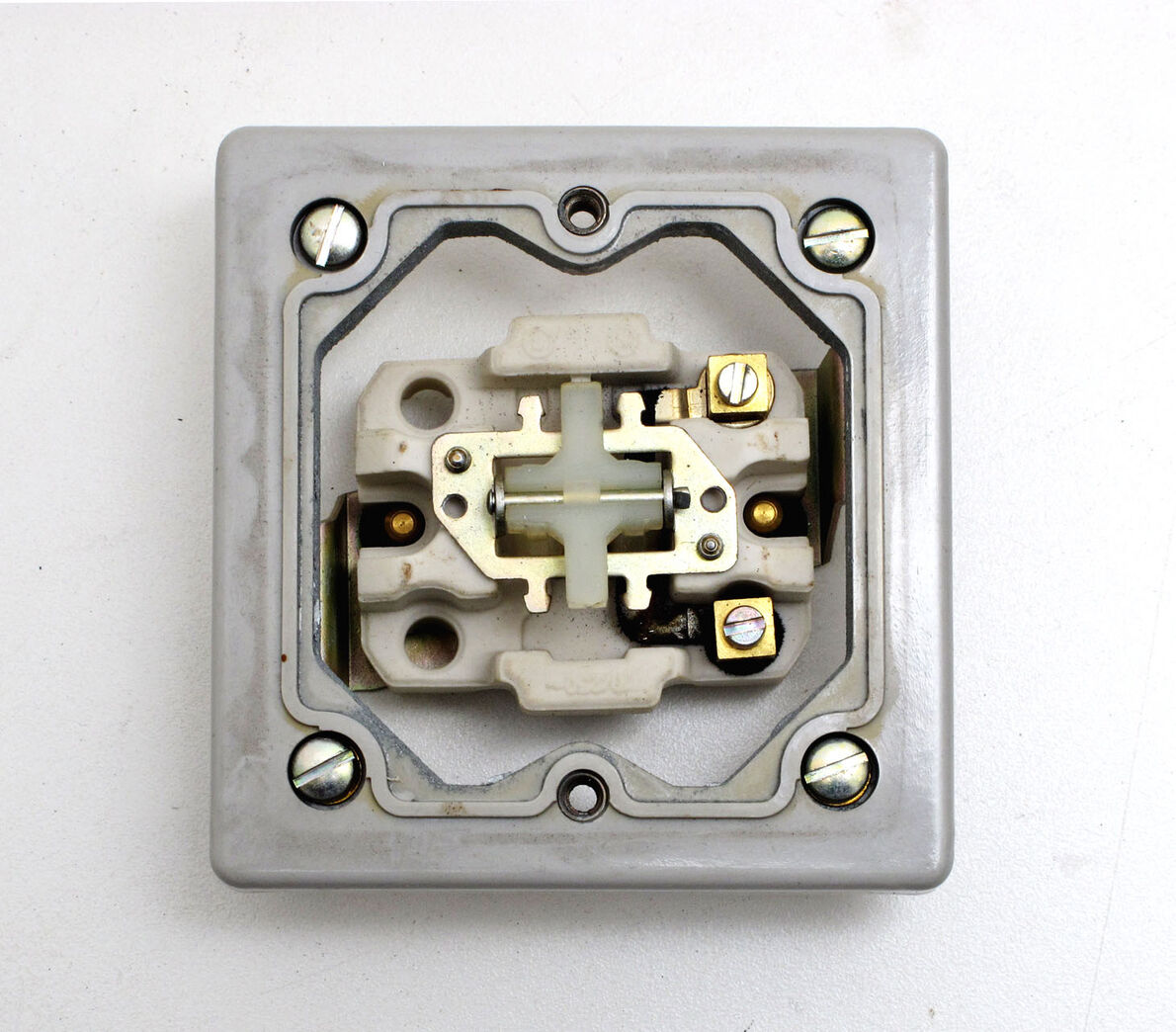 LK afbryder 1-pol - grå