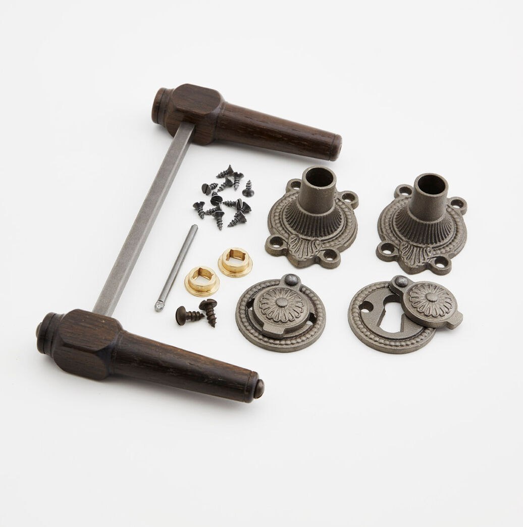 Trægreb til gammel dør - spidsgreb i røget eg