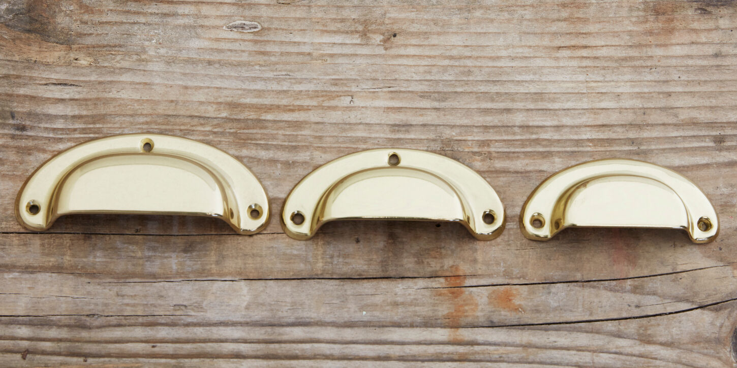 Skuffegreb i messing 82 mm