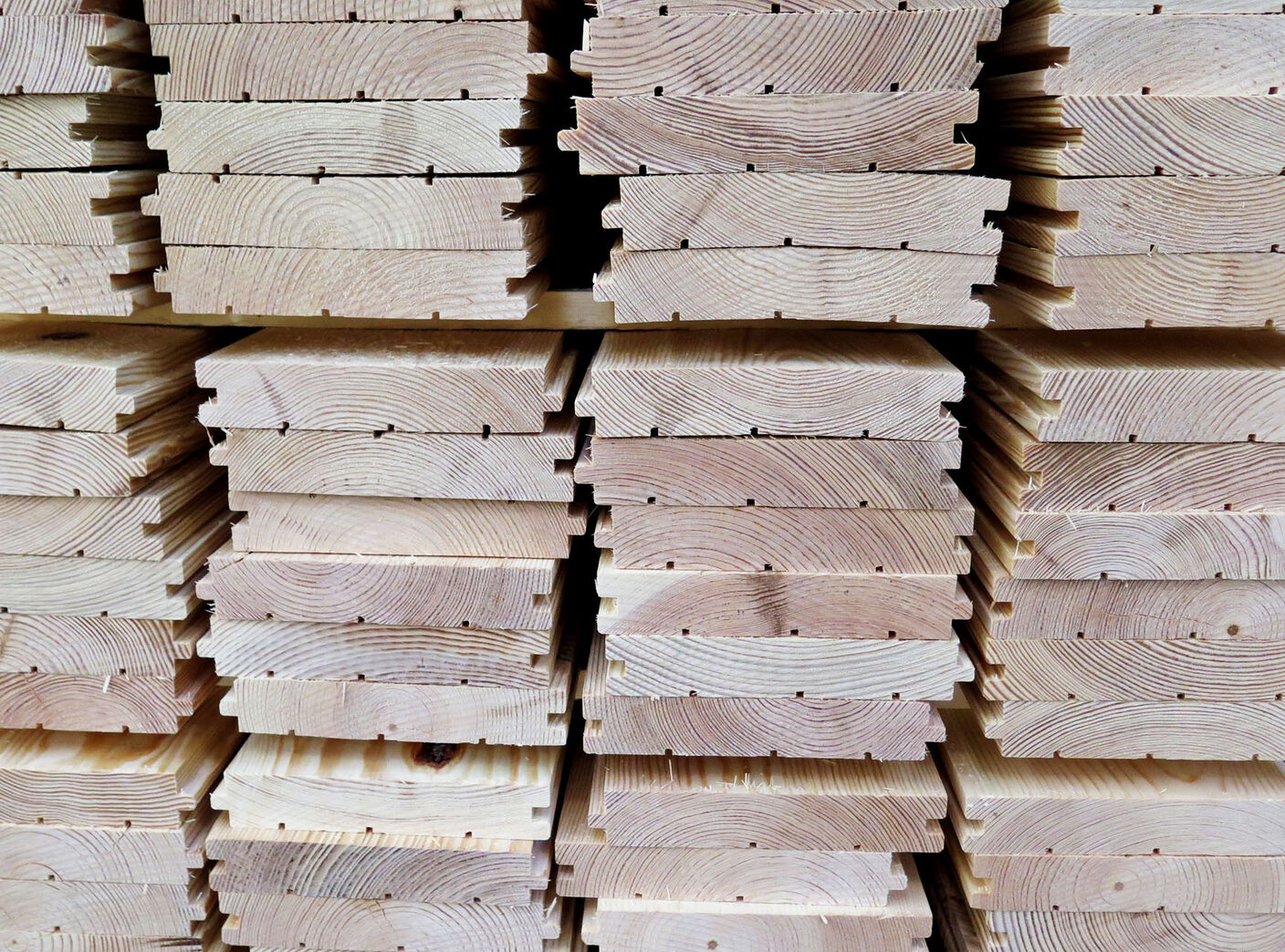 Gulvplanke i Douglas eller Fyr - 13 cm bredde Gulvplanke i Douglas eller Fyr - 13 cm bredde