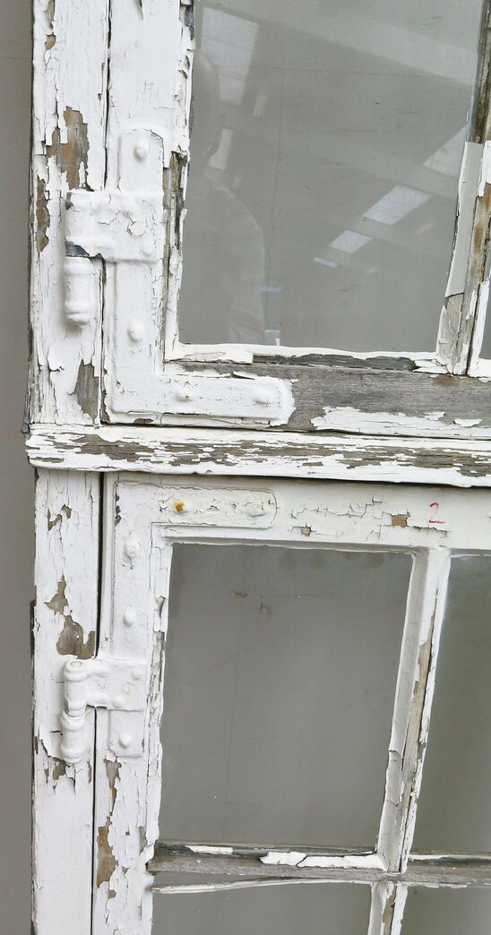 Sprossevindue med kittet enkeltlagsglas