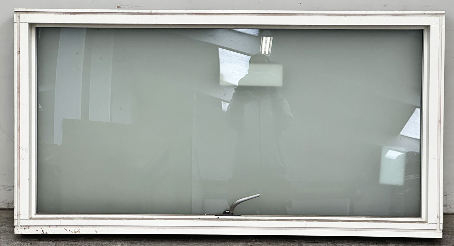 Træ alu vindue fra Velfac med matteret glas