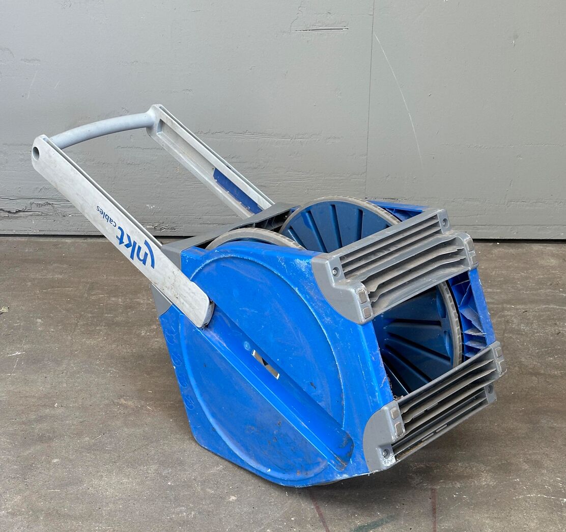 Qaddy kabeltromlevogn og afruller