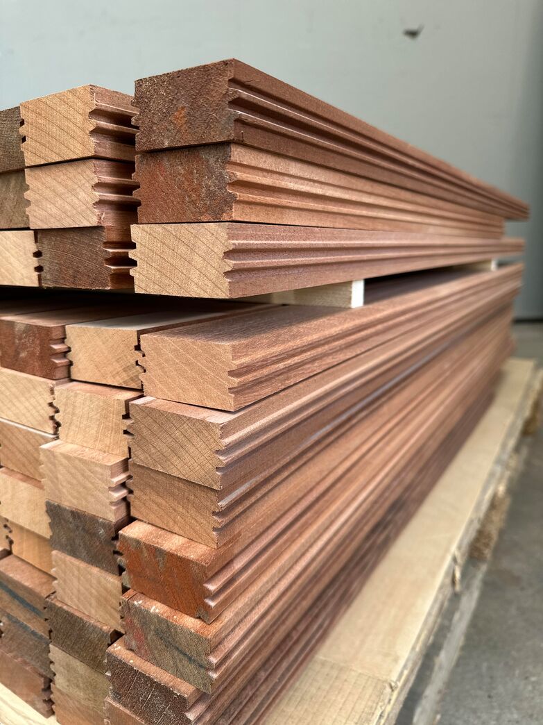 Mahogni 30x51 mm samlet parti - 116 lbm