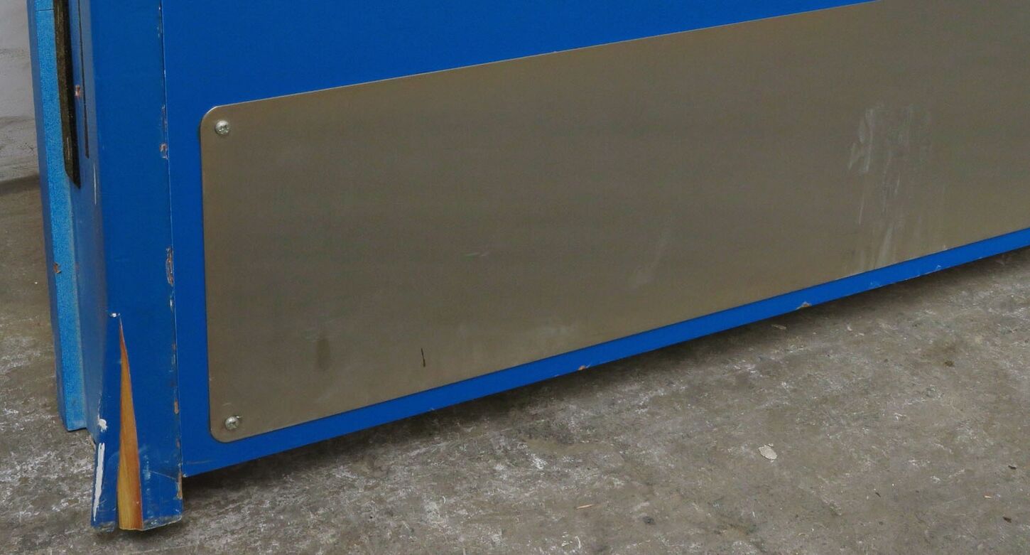 Swedoor massiv dør med greb