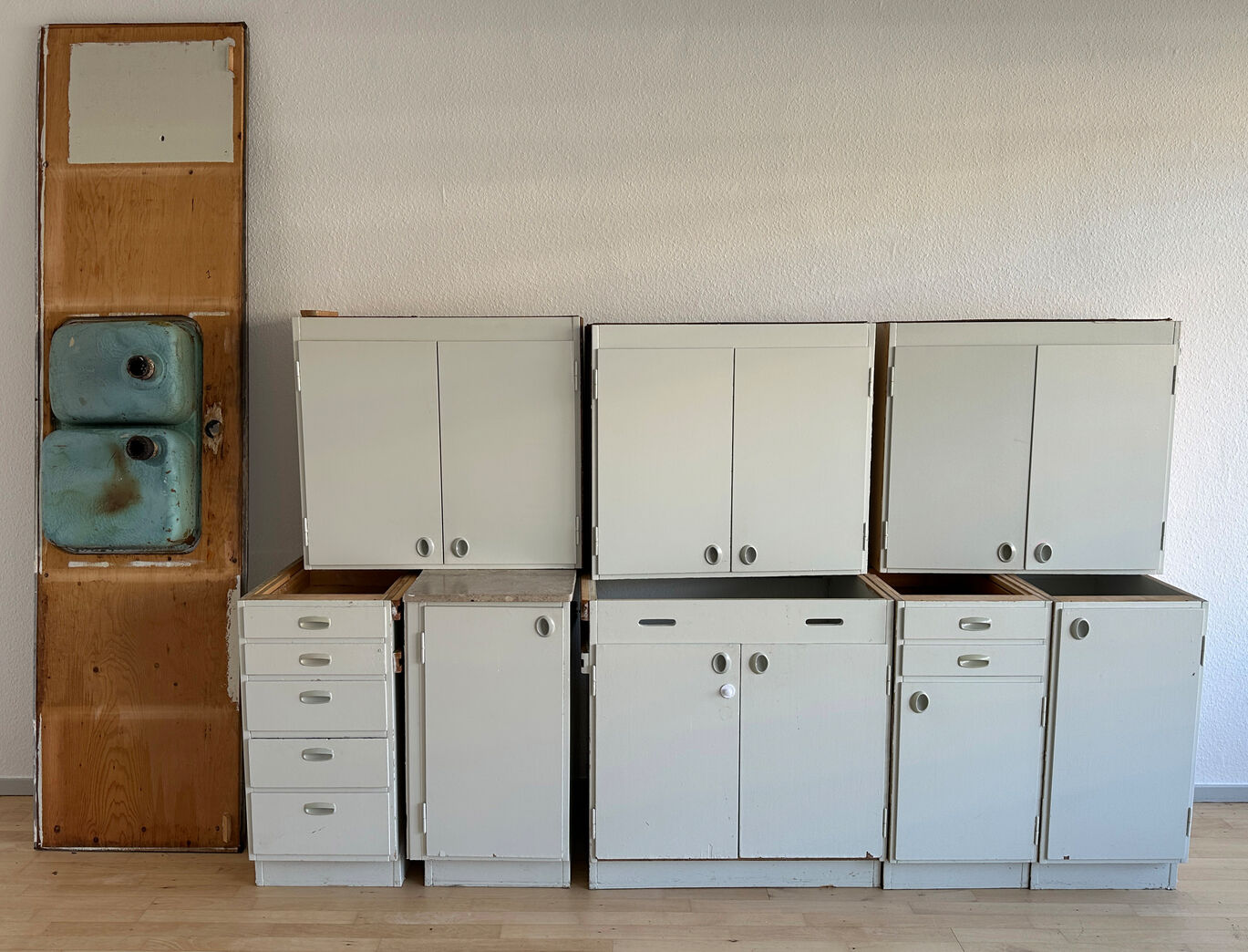 Komplet 60'er køkken, malet