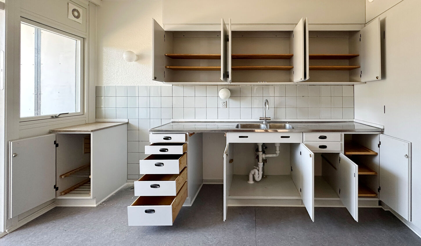 Komplet 60'er køkken, malet