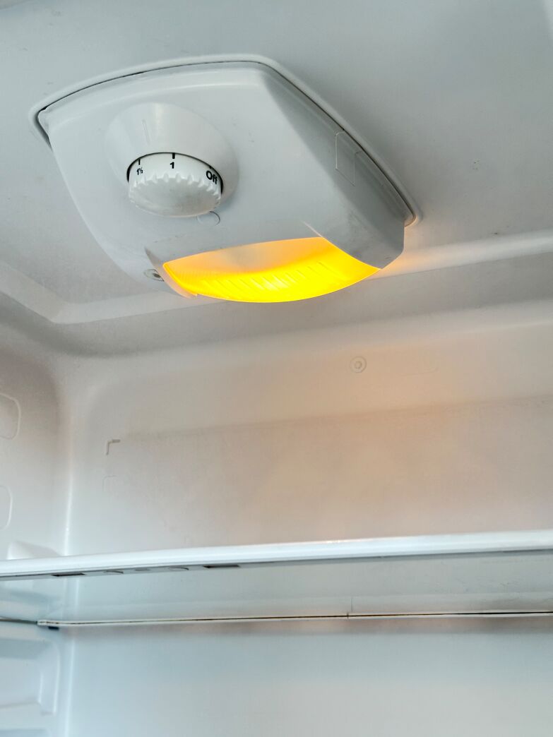 Fritstående Gram køle/fryseskab 205/90 liter