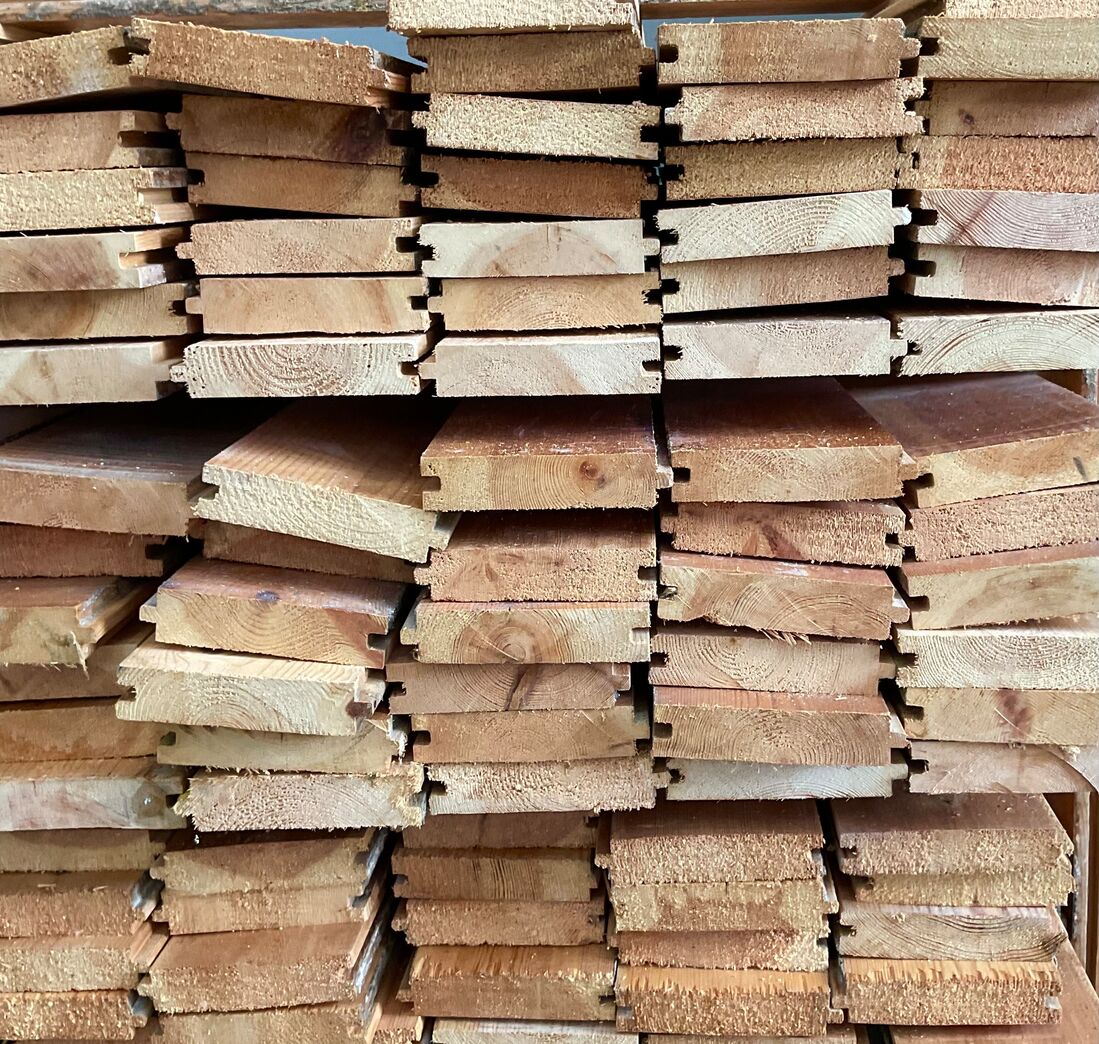 Gulvbræt i fyrretræ 150 cm.