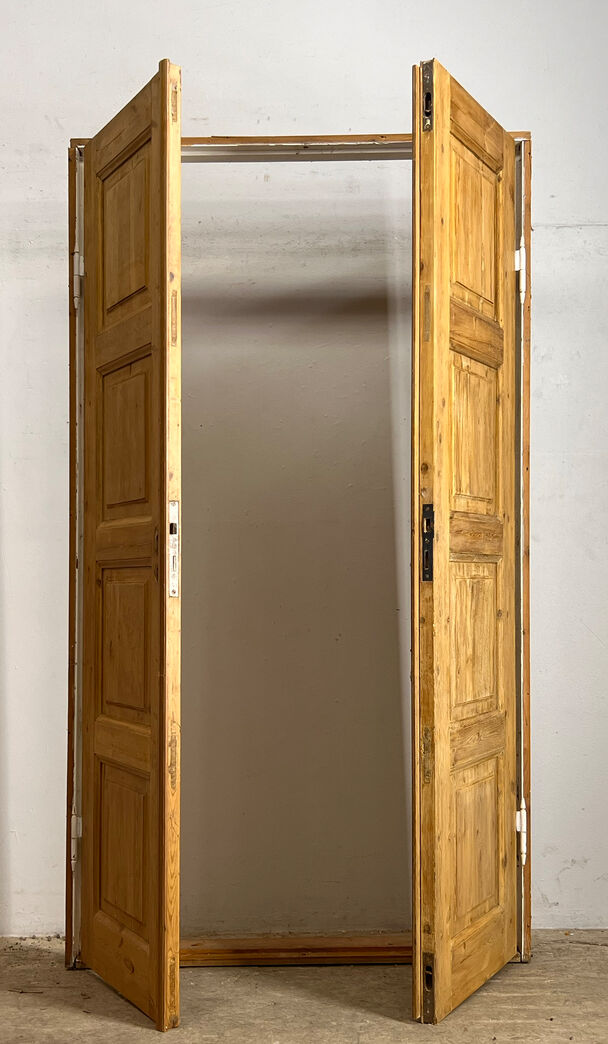 Dobbelt fyldningsdør med karm