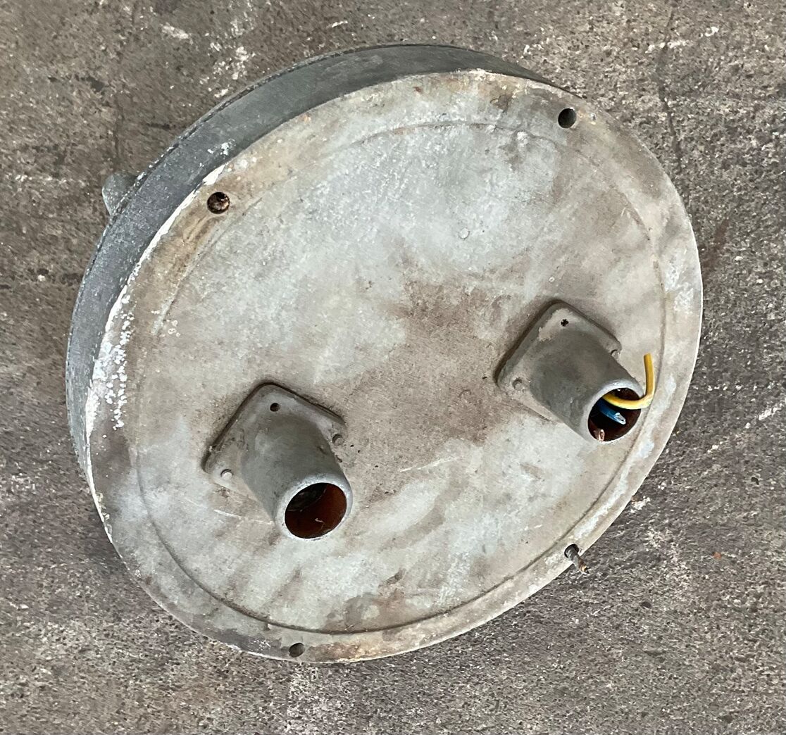 Gammel skotlampe afskærmet klart skærm