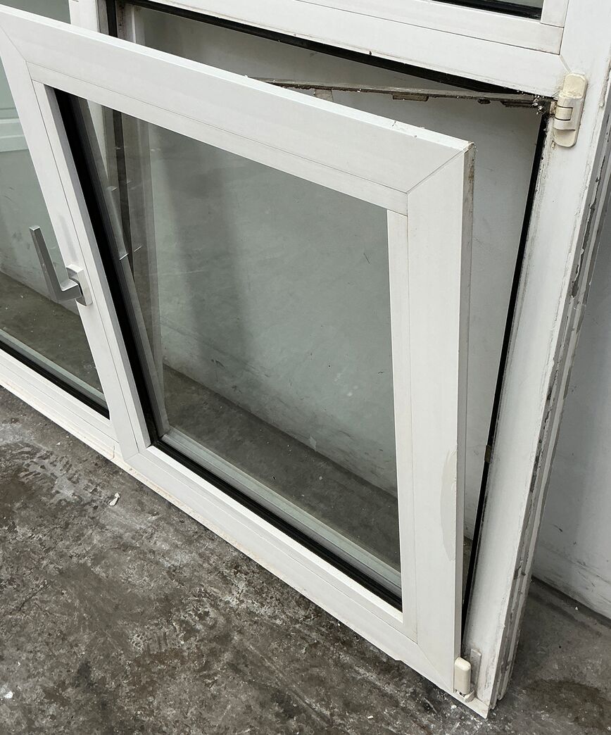 Plast 2-fags vindue med dreje kip og fast karm
