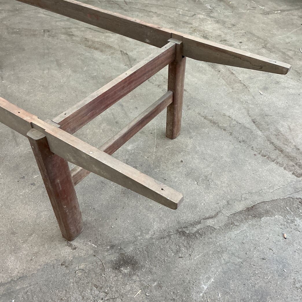 20 personers mahognifineret bord.