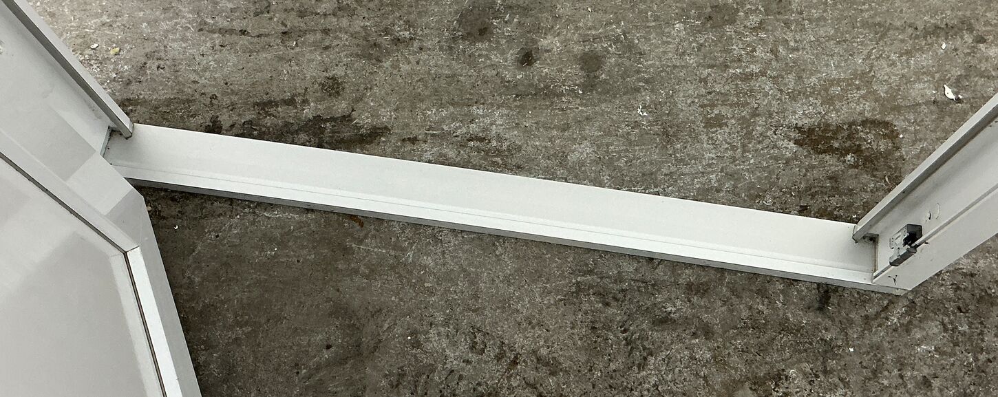 Facadedør i plast med 2 ruder vh