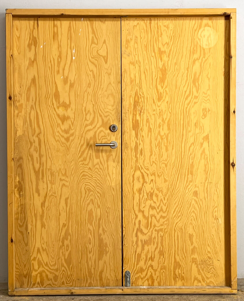 Dobbelt skurdør med karm