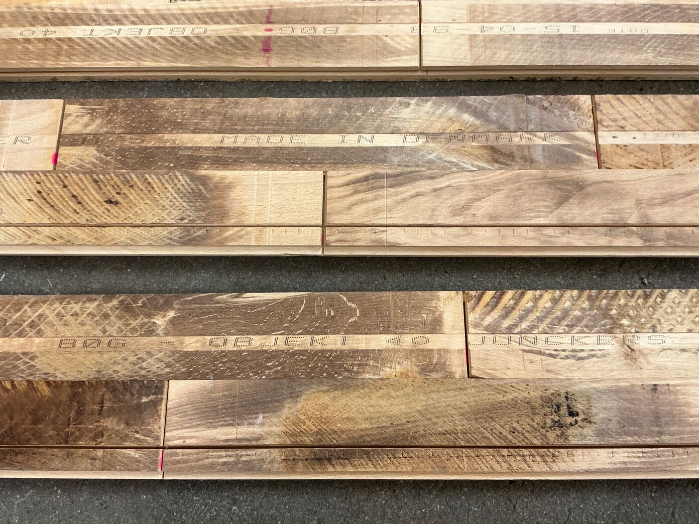 Korte 21mm massive Junckers bøgeparket uden søm