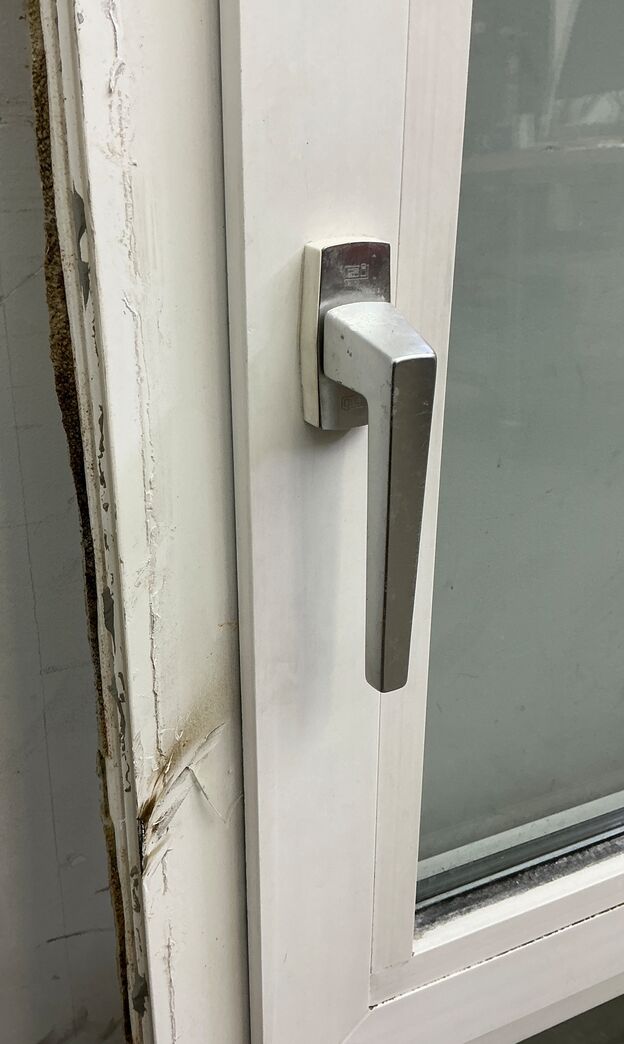 Plast dreje kip termovindue m/fastkarm bund