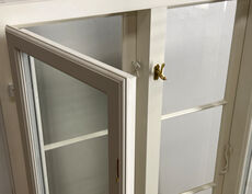 Bøjsø vindue med forsats