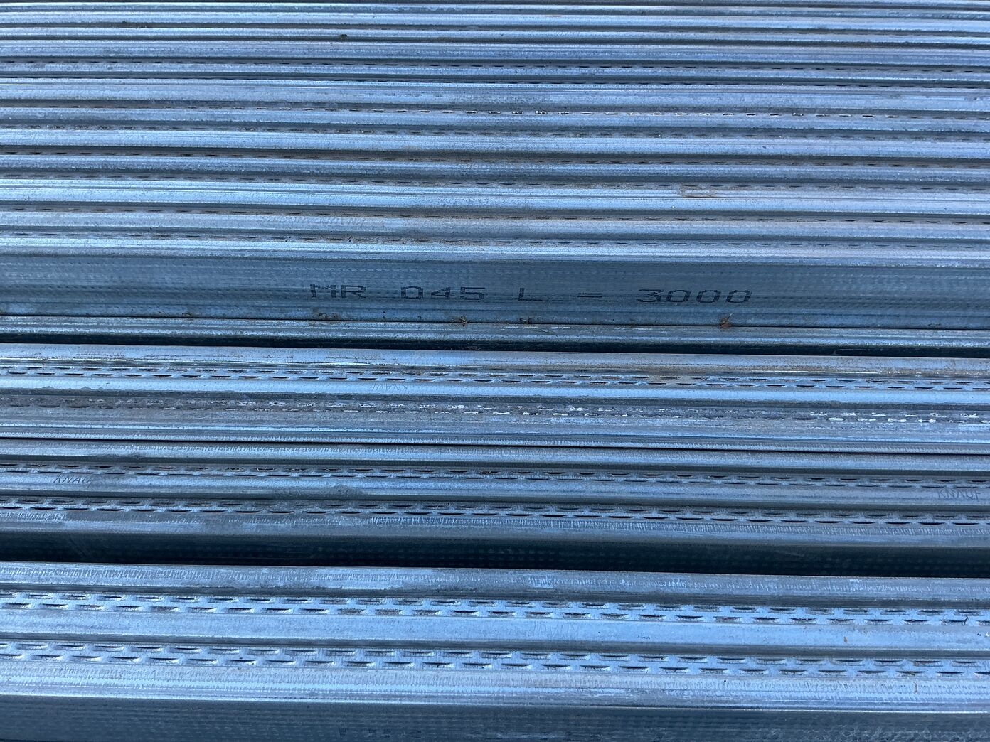 100 stk Knauf stålprofil 45 x 2700/3000 mm
