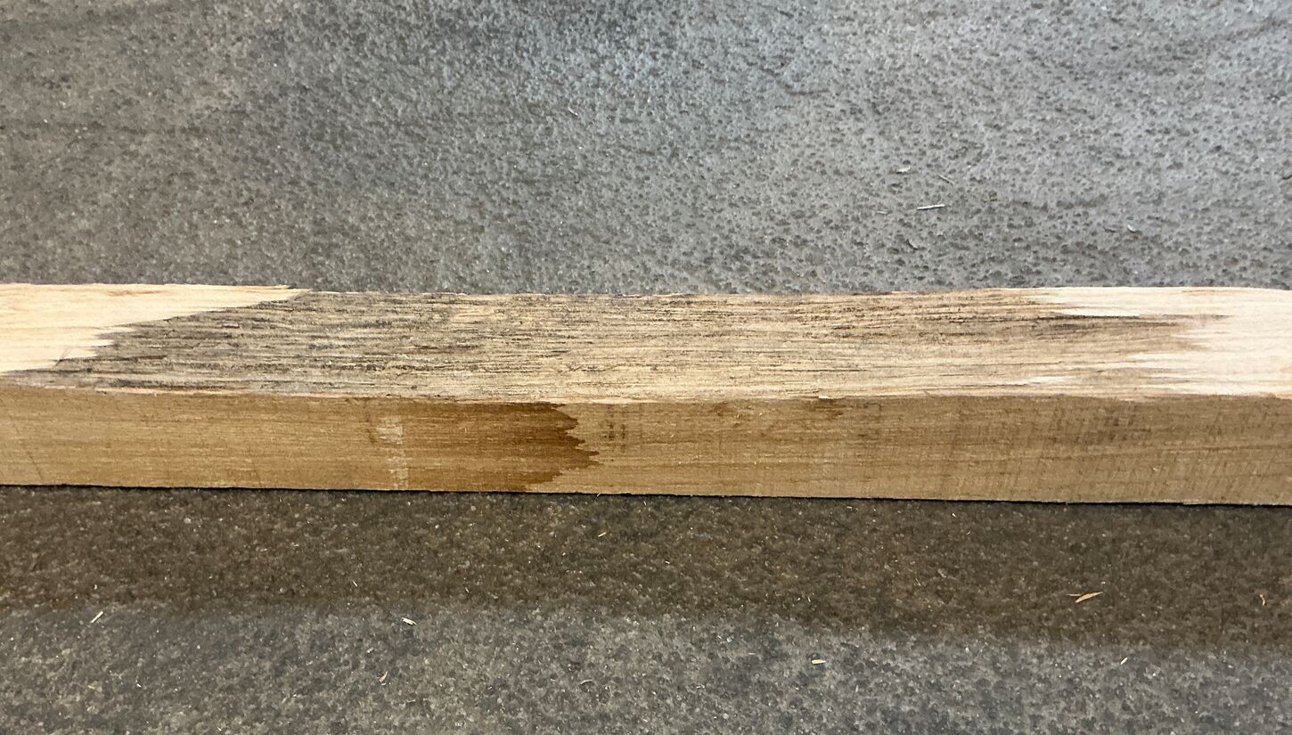 2. sortering af Egetræsstave ca 46x48x800mm