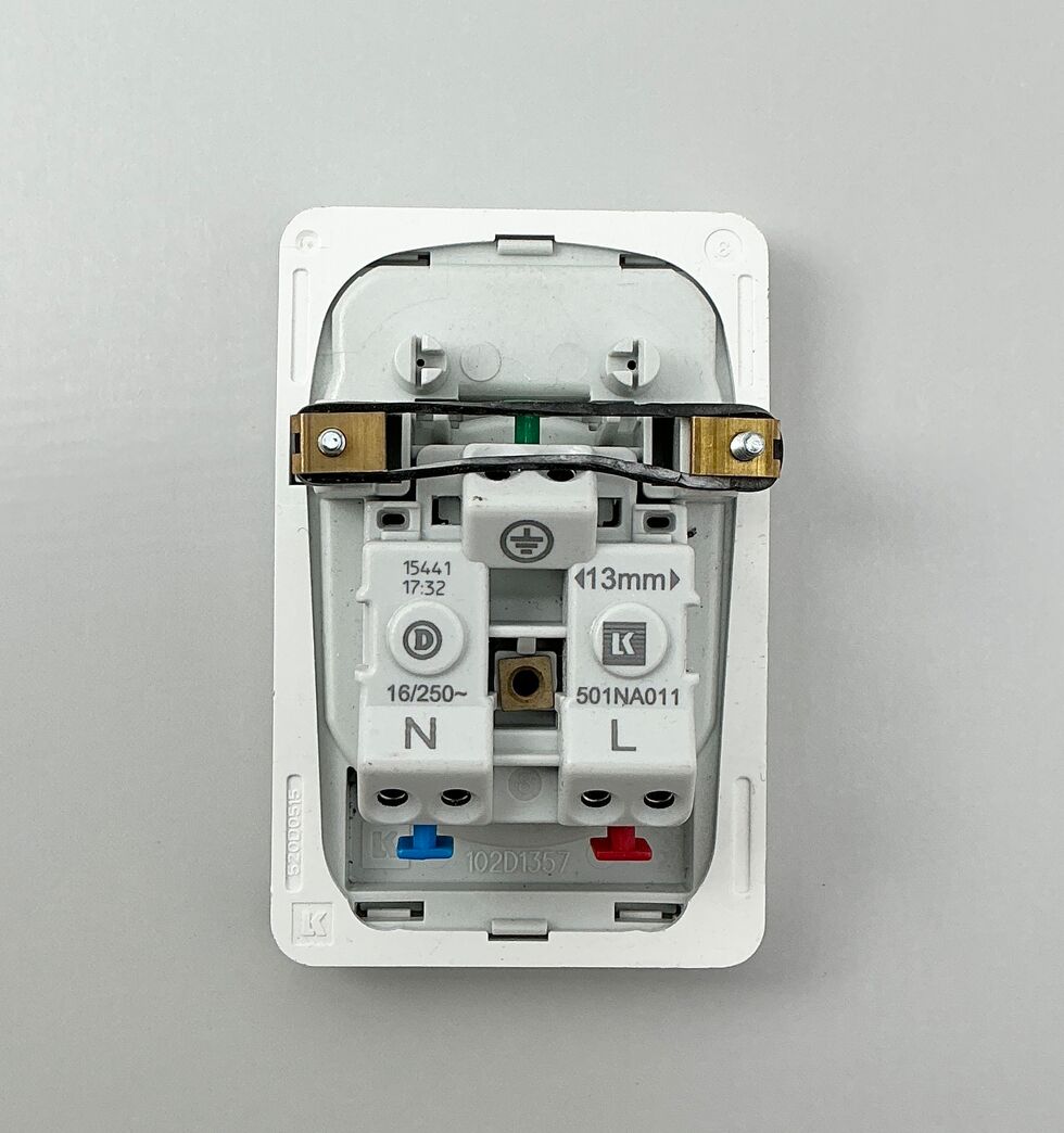 LK Fuga Stikkontakt 1,5M m/jord, hvid