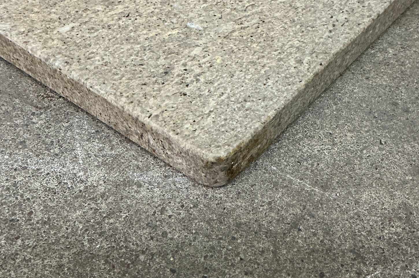 Terrazzoplade fra 60'er køkken