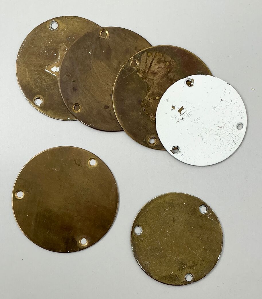 Messing blinddæksel til gamle døre