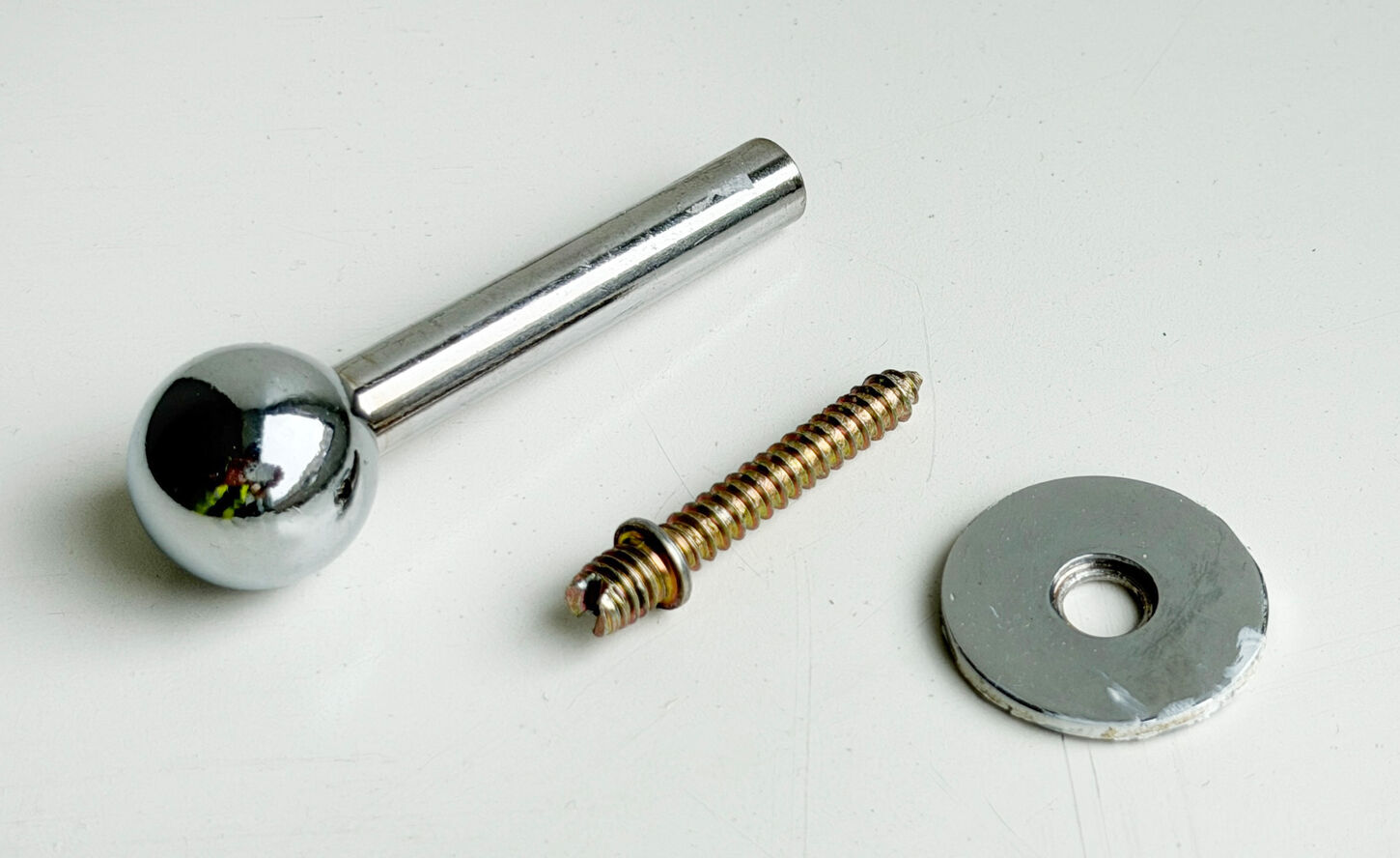 Knage med skjult montering 65 mm