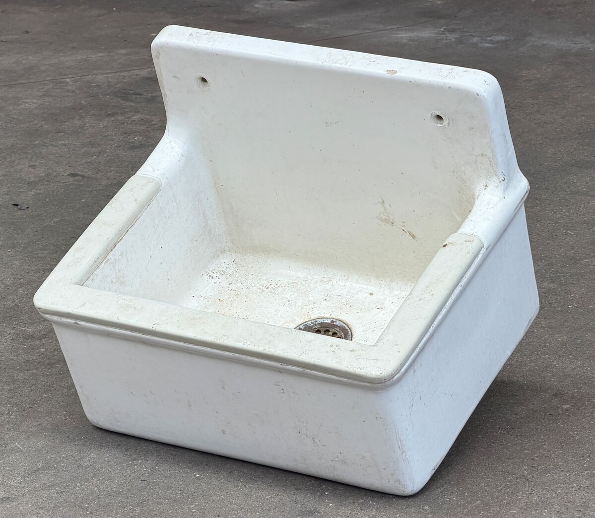 udslagsvask med plastkant