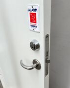 Massiv dør M9 m/karm