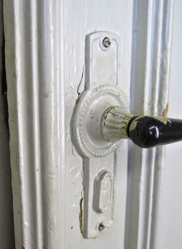 Fyldningsdør med karm