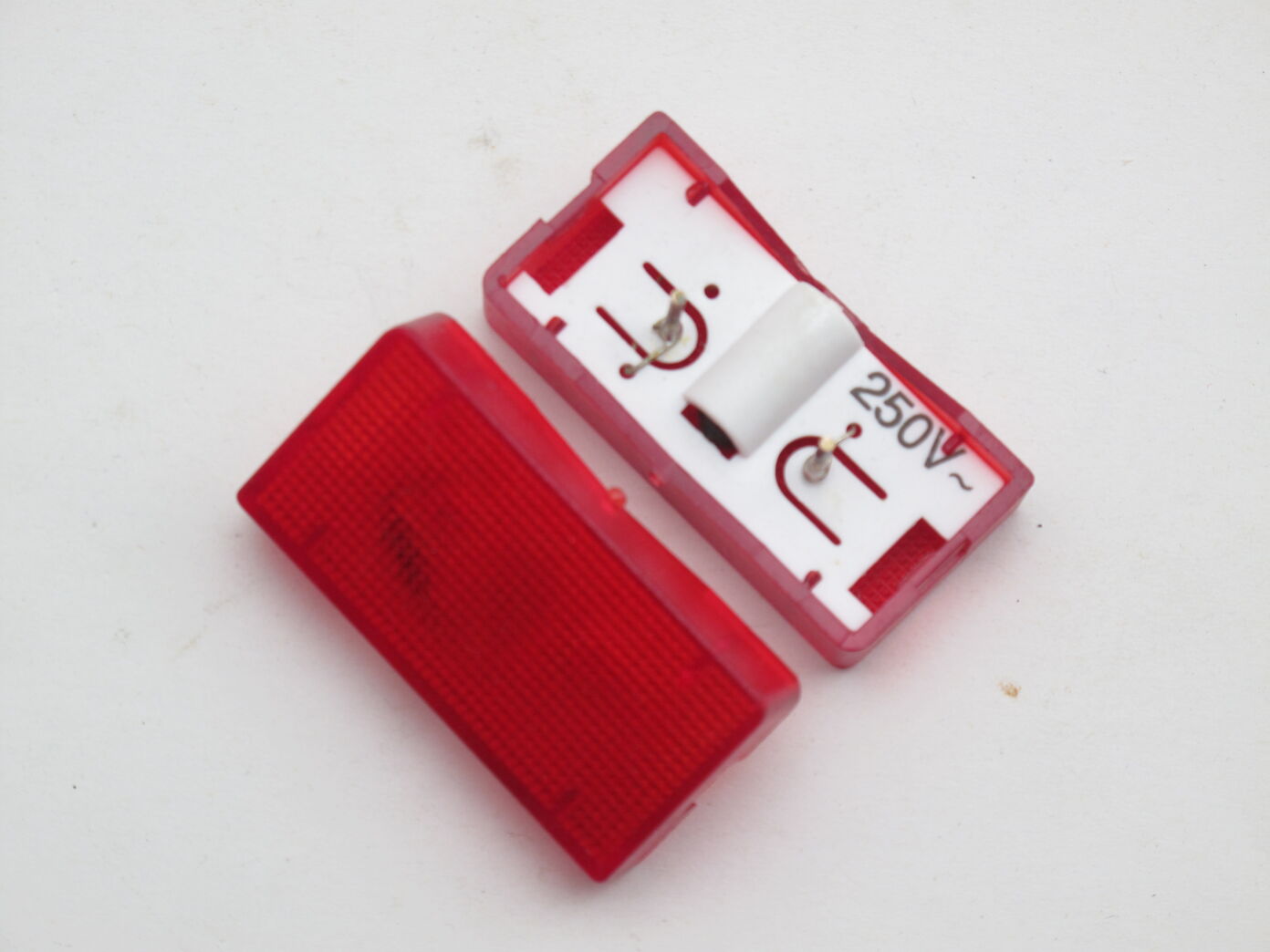 LK Fuga 1-polet afbryder med lampe, hvid