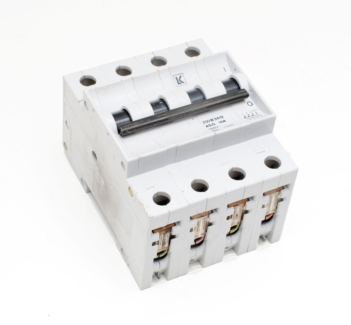 LK Automatsikring 4-pol 380V/10A LK Automatsikring 4-pol 380V/10A