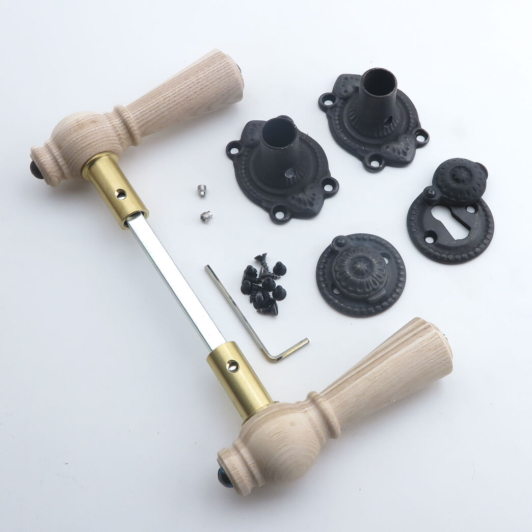 Trægreb til gammel dør - knebelgreb i ask