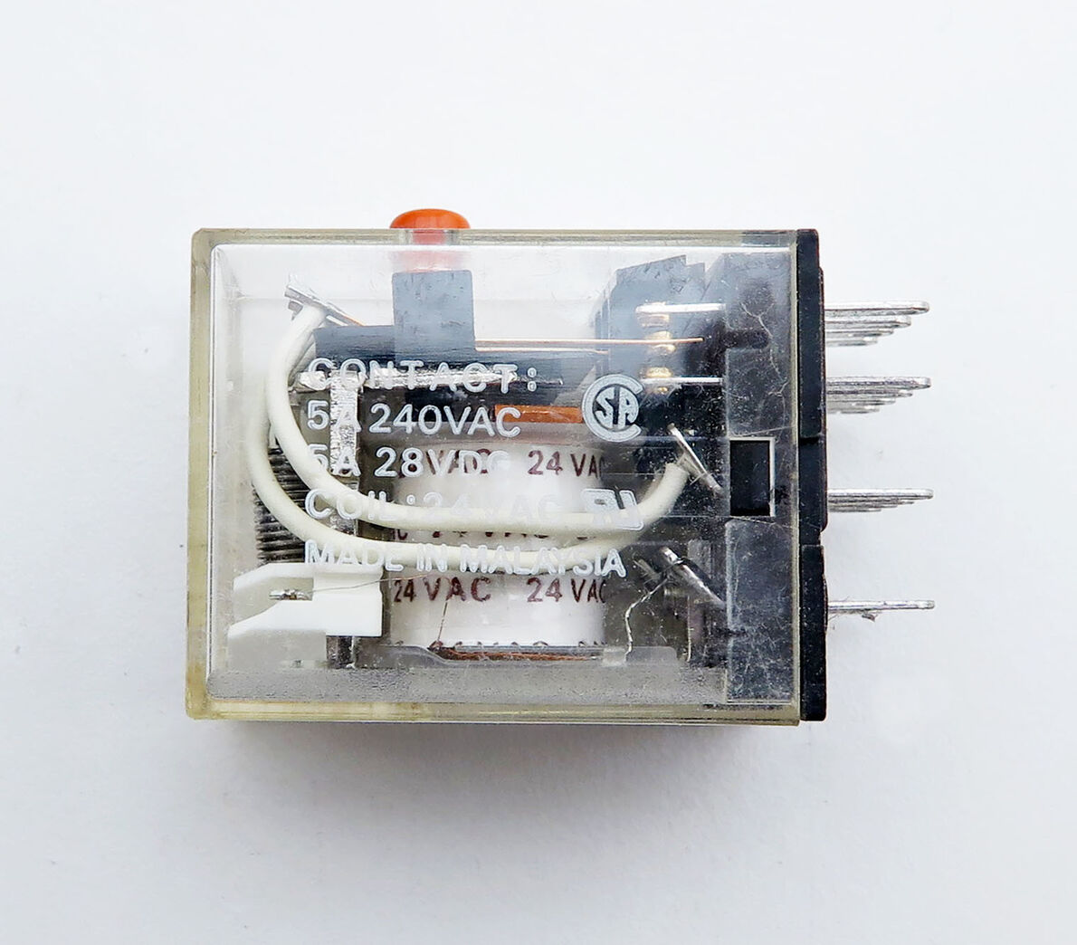 OMRON relæ 24VAC 4x NO/NC